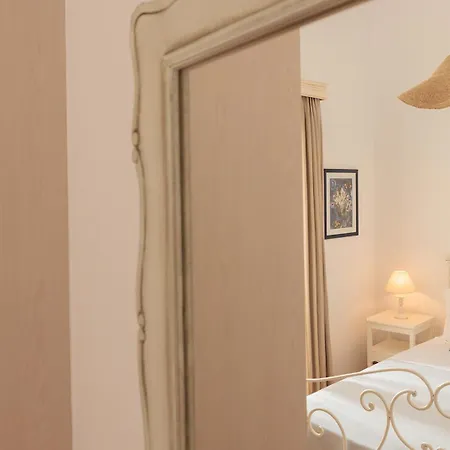 9 Muses Naxos * Kastrákion