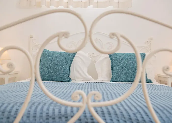 9 Muses Naxos * Kastrákion