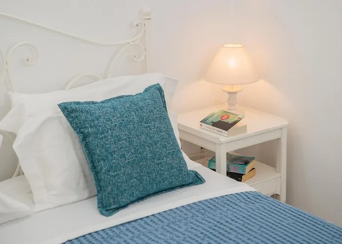 9 Muses Naxos Kastrákion