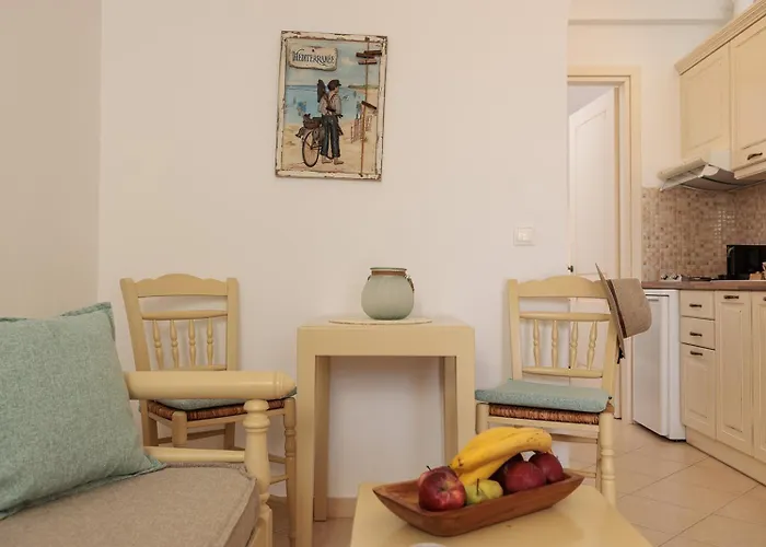 9 Muses Naxos Kastrákion